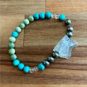 Crystal quartz bracelet